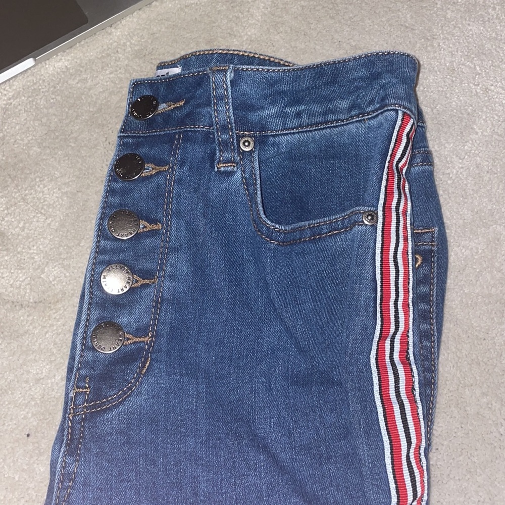 Striped high waisted jeans